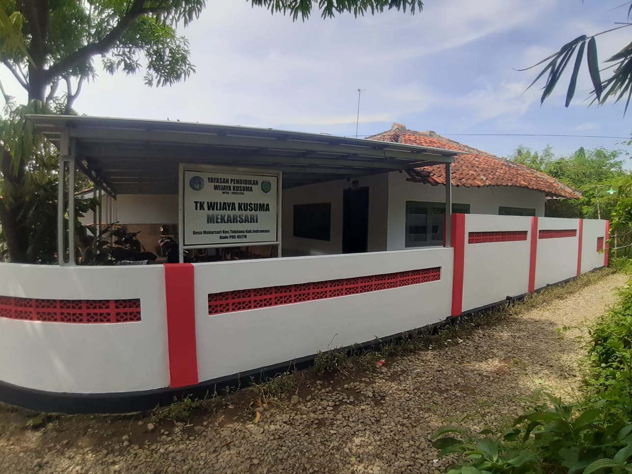 TK WIJAYA KUSUMA MEKARSARI