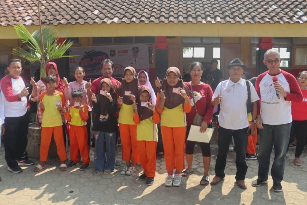 Permudah Pemohon Administrasi Kependudukan, Dukcapil Mlayu Hadir Layani Warga Desa Mekarsari